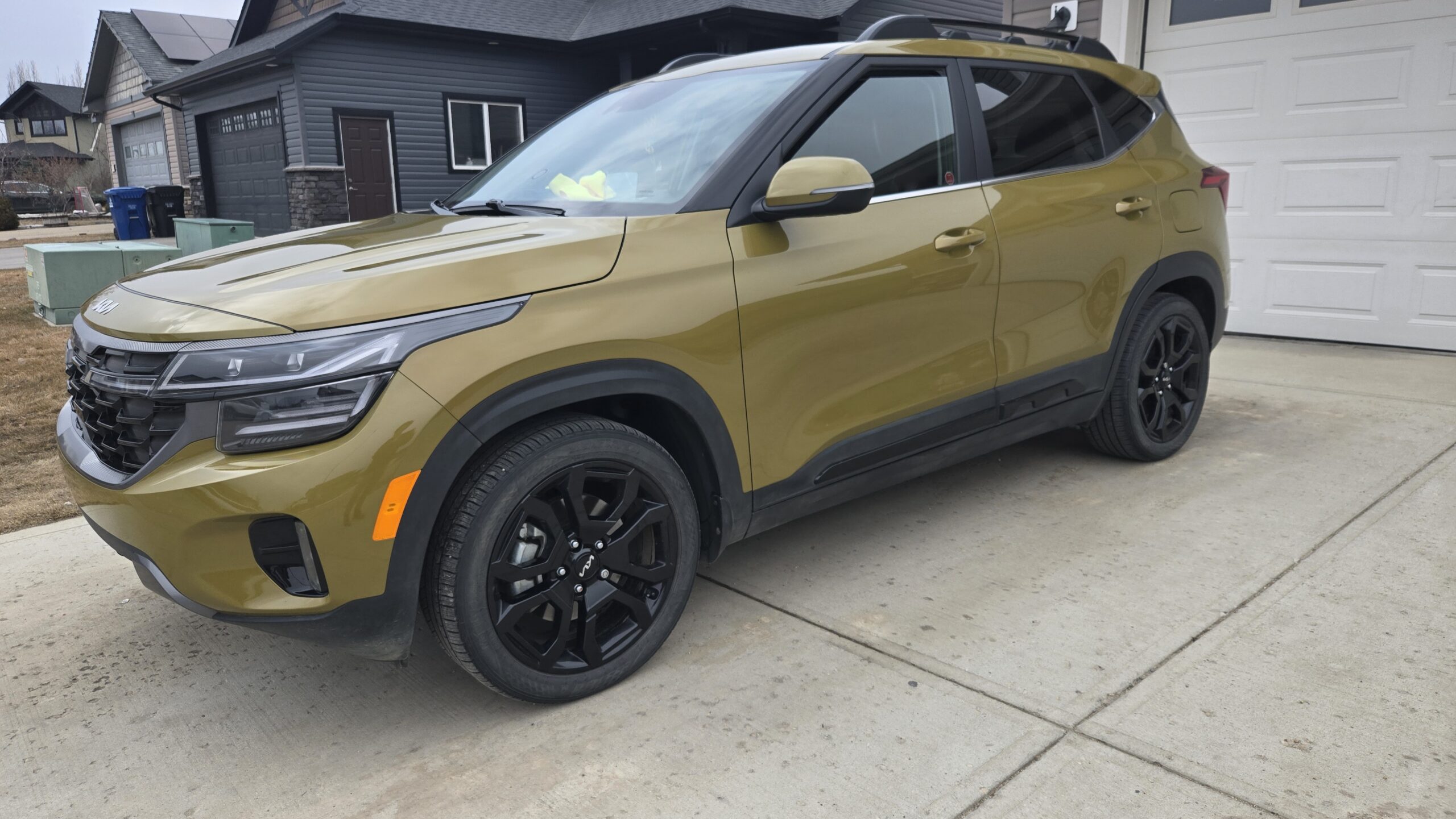 Vehicle exterior